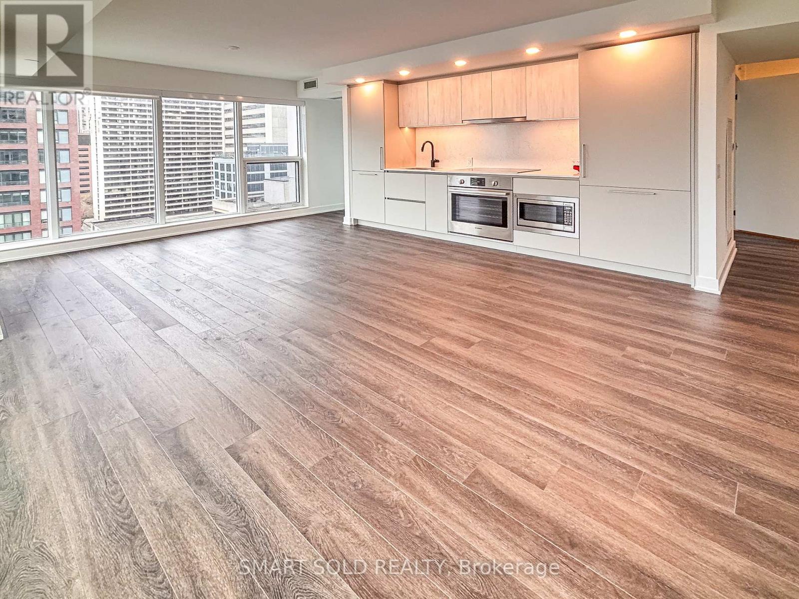 1402 - 609 SHERBOURNE STREET, Toronto, Ontario
