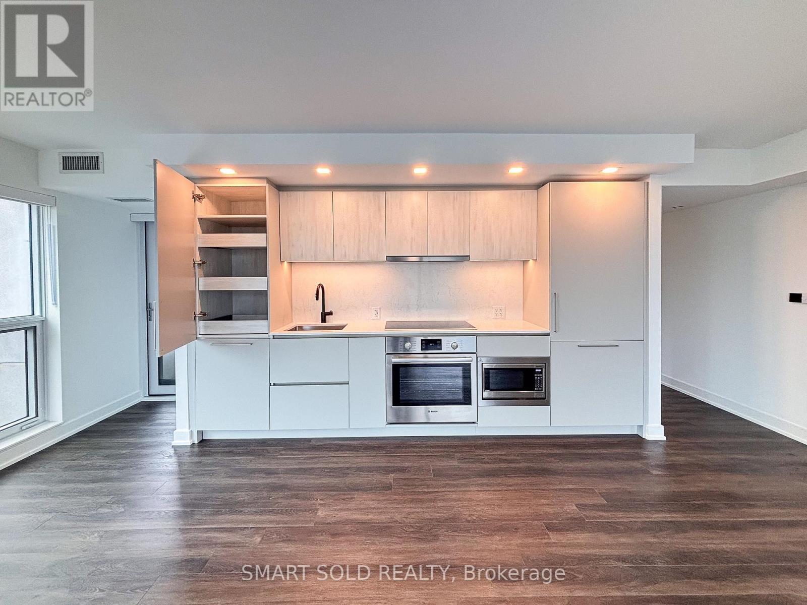1402 - 609 Sherbourne Street, Toronto, Ontario M4X 1K7 - Photo 3 - C13466478