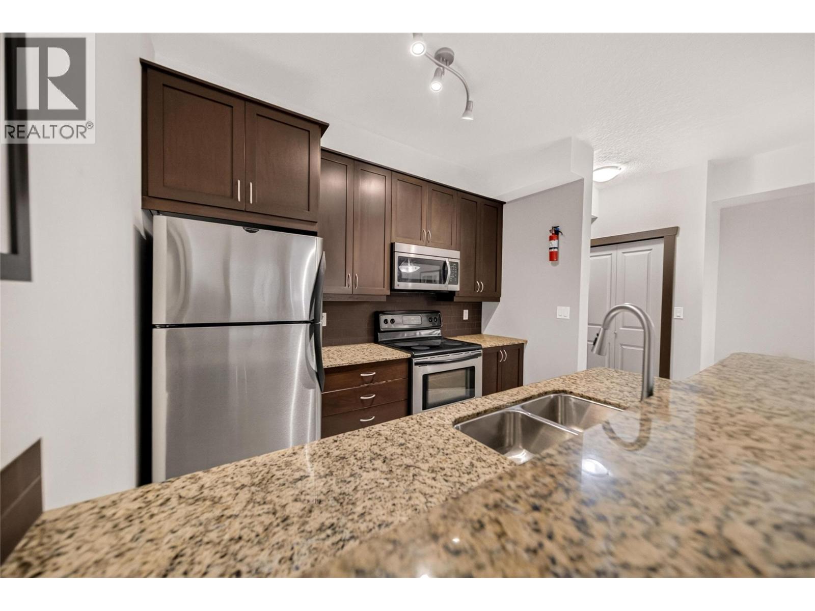 1500 MCDONALD Avenue Unit# 315 Fernie Photo 9 1500 MCDONALD Avenue Unit# 315 Fernie Photo 9