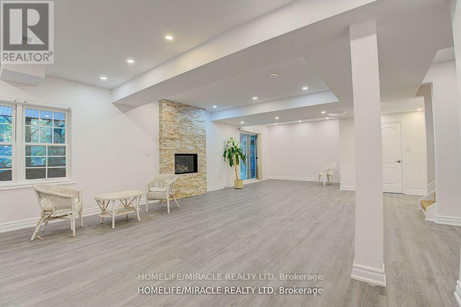 905 Alanbury Crescent, Pickering, Ontario  L1X 2S3 - Photo 10 - E13466486