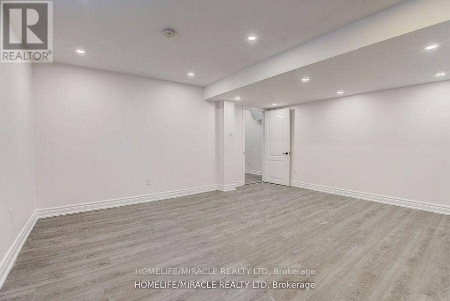 905 Alanbury Crescent, Pickering, Ontario  L1X 2S3 - Photo 8 - E13466486