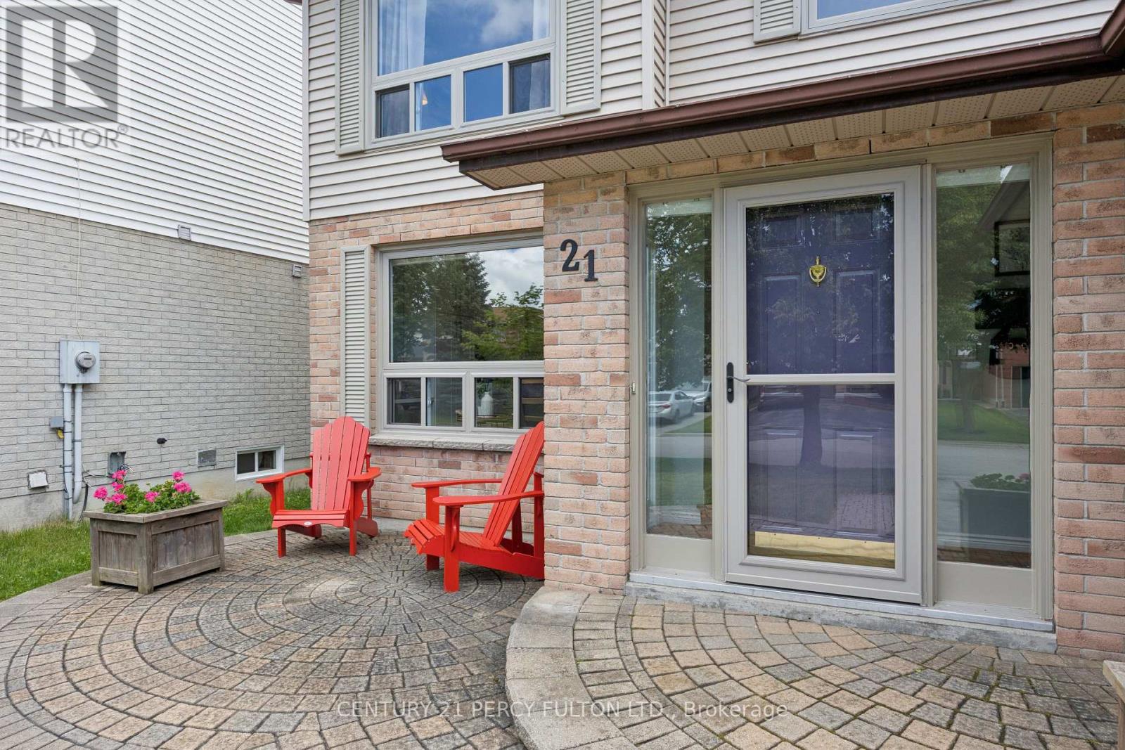 21 Arran Court, Clarington, Ontario  L1E 2E5 - Photo 3 - E13466560