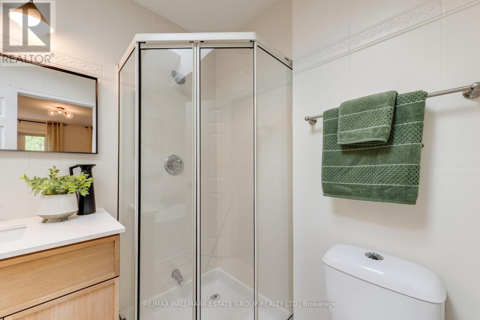 51 Stanhope Avenue, Toronto, Ontario  M4K 3N4 - Photo 26 - E13466562