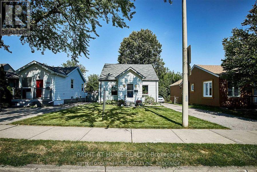 4 Ontario Street, Ajax, Ontario  L1S 1T5 - Photo 6 - E13466618