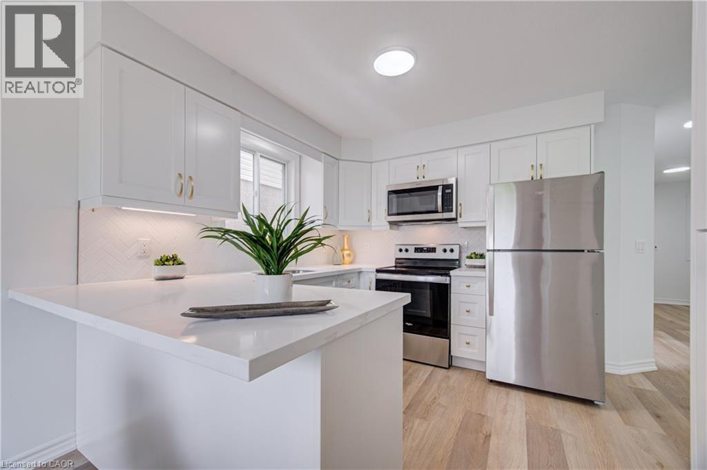 704 Star Flower Avenue, Waterloo, Ontario  N2V 2L2 - Photo 5 - 40838570