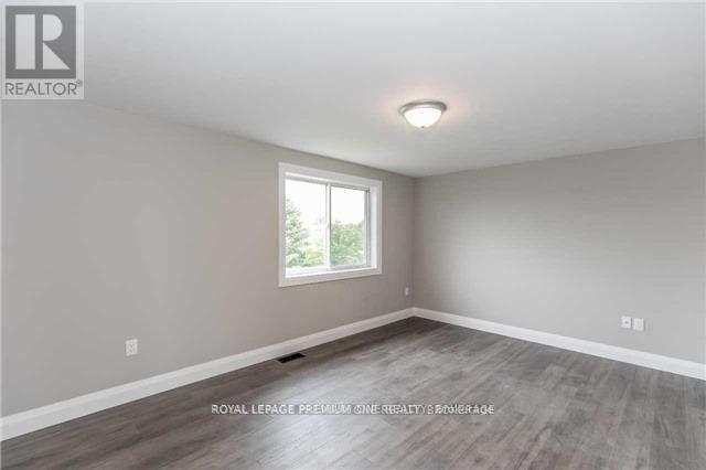 80 Wessenger Drive, Barrie, Ontario  L4N 8P8 - Photo 8 - S13466482
