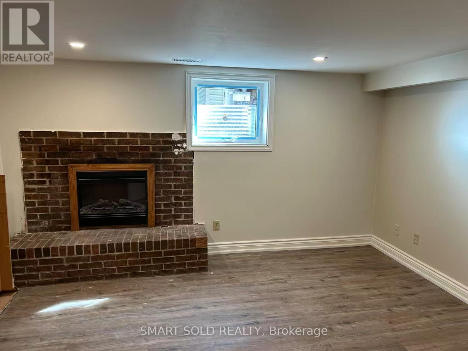 Lower - 10 Holman Crescent, Aurora, Ontario  L4G 1Z9 - Photo 8 - N13429646