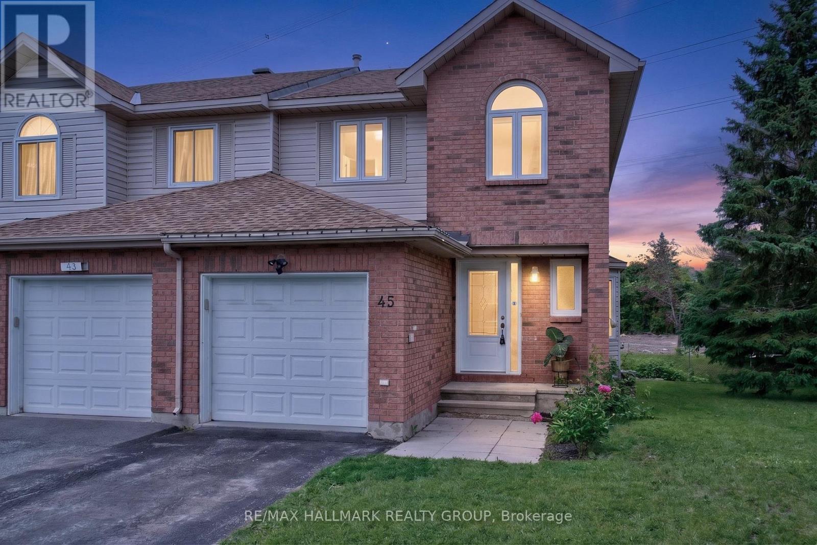 45 BIRCHBANK CRESCENT, Ottawa, Ontario