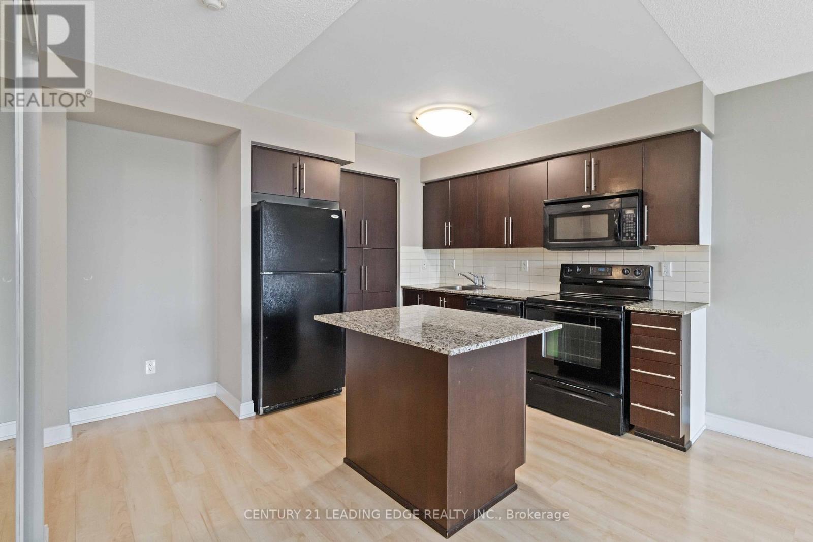 806 - 330 Burnhamthorpe Road W, Mississauga, Ontario  L5B 0E1 - Photo 10 - W13466476