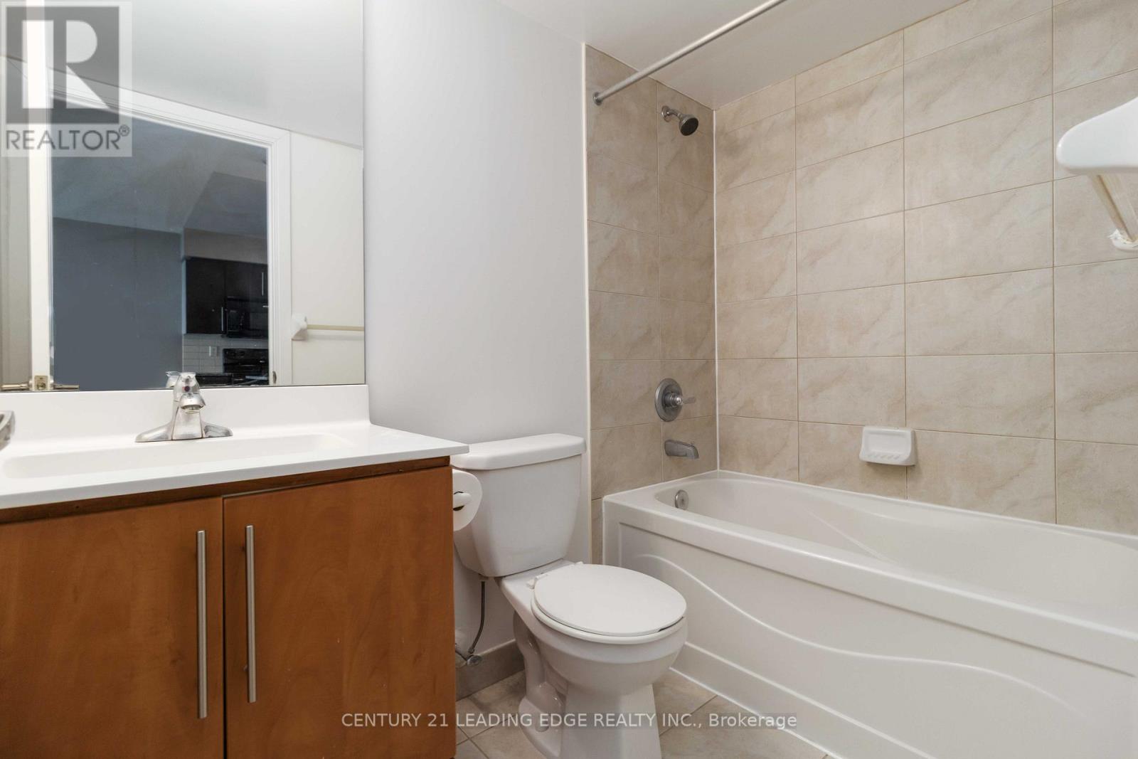 806 - 330 Burnhamthorpe Road W, Mississauga, Ontario  L5B 0E1 - Photo 17 - W13466476