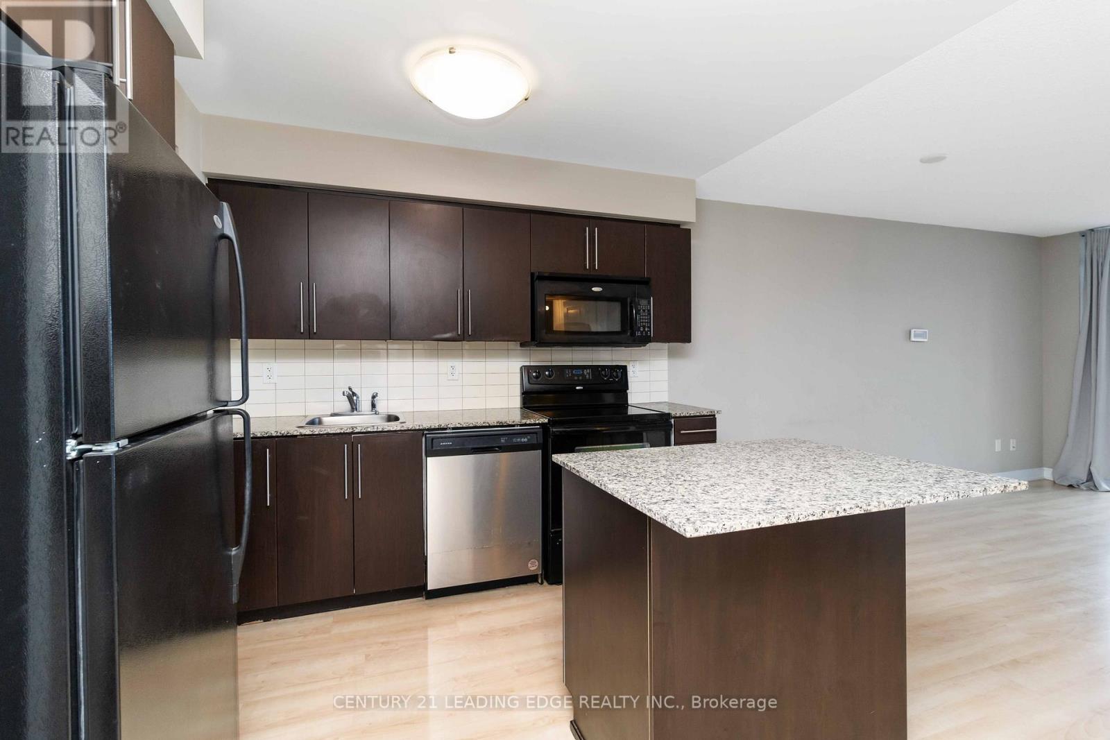 806 - 330 Burnhamthorpe Road W, Mississauga, Ontario  L5B 0E1 - Photo 8 - W13466476