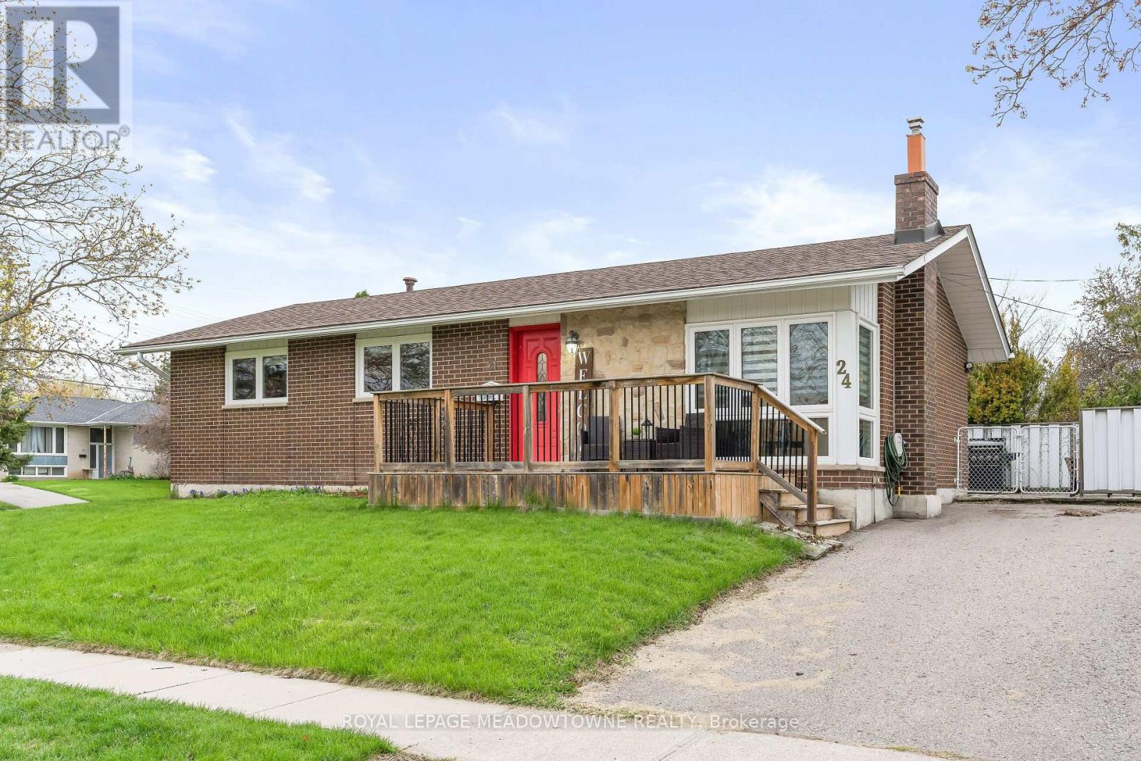 24 Gower Road, Halton Hills, Ontario  L7G 1E5 - Photo 4 - W13466506