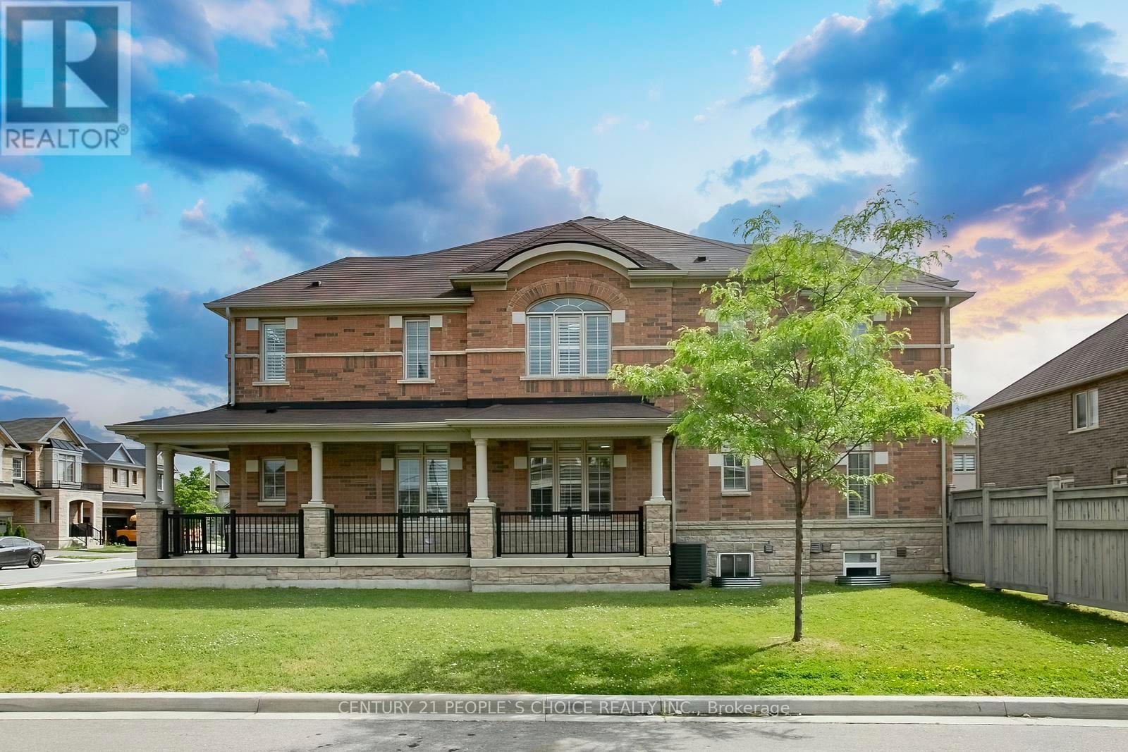 61 George Gray Drive, Brampton, Ontario  L6R 0B3 - Photo 3 - W13466570