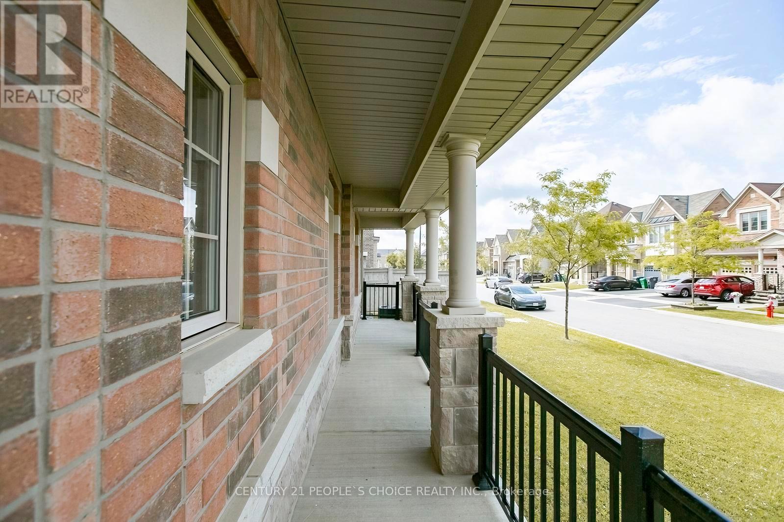 61 George Gray Drive, Brampton, Ontario  L6R 0B3 - Photo 5 - W13466570