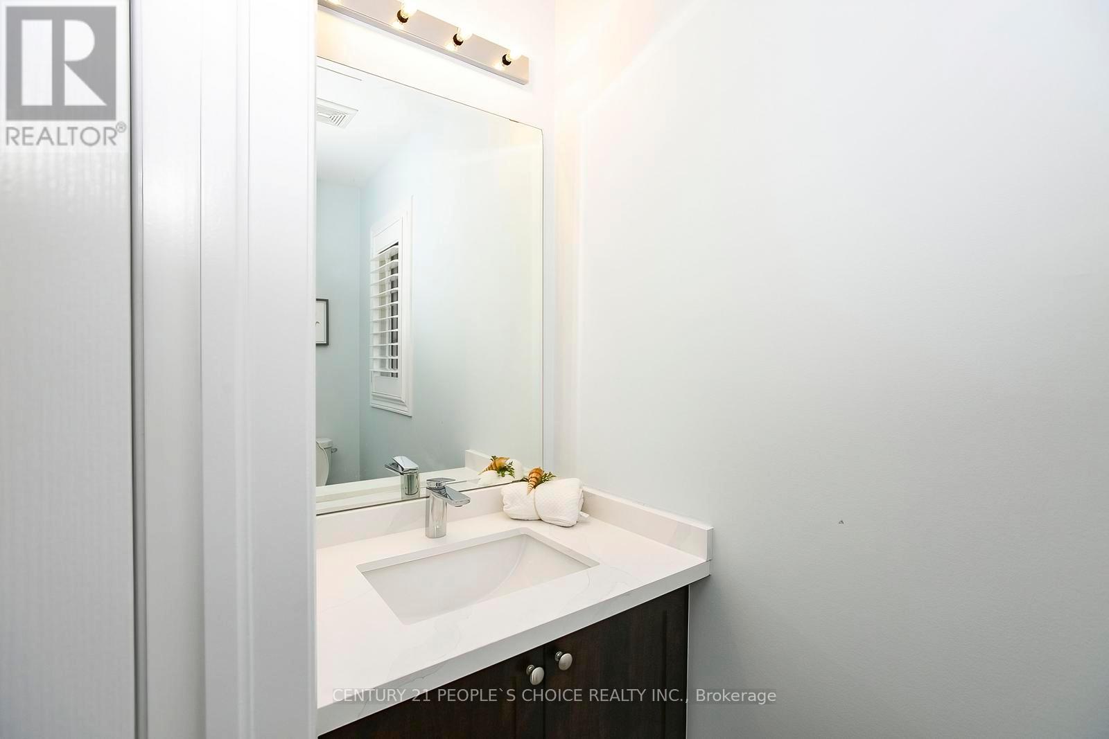 61 George Gray Drive, Brampton, Ontario  L6R 0B3 - Photo 9 - W13466570