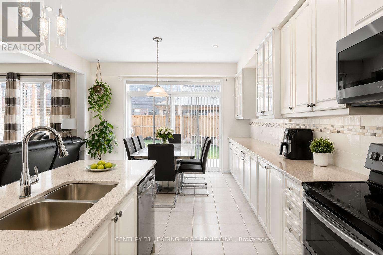 35 Royal Coachman Way, Hamilton, Ontario  L8J 0M2 - Photo 16 - X13462190
