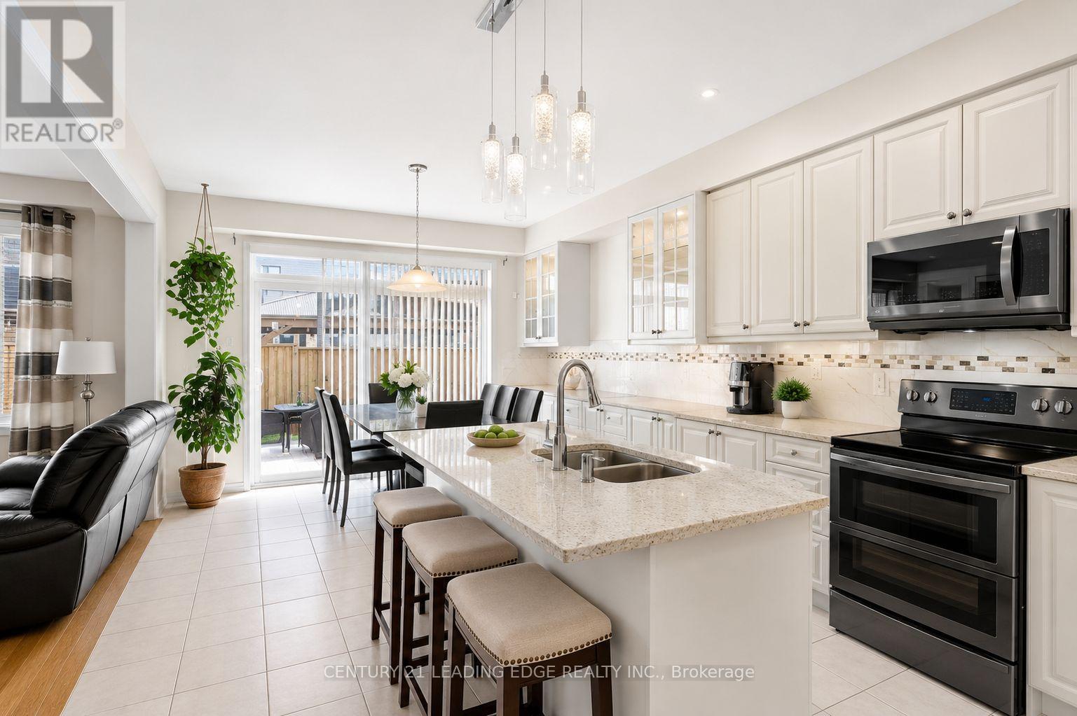 35 Royal Coachman Way, Hamilton, Ontario  L8J 0M2 - Photo 15 - X13462190