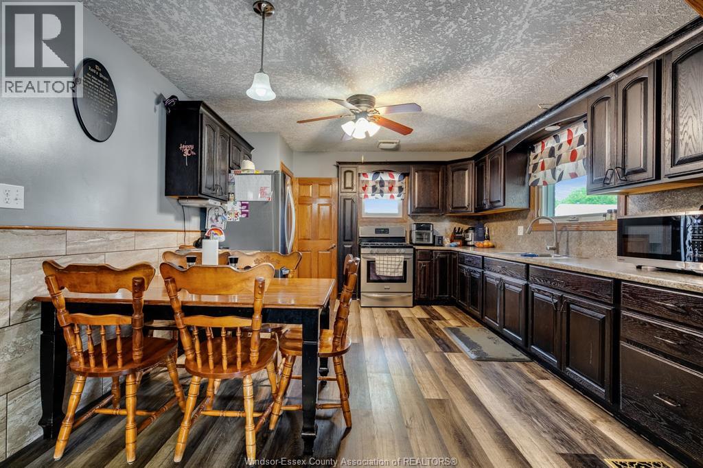72 Hodgins Street, Leamington, Ontario  N8H 2N7 - Photo 5 - 26014624