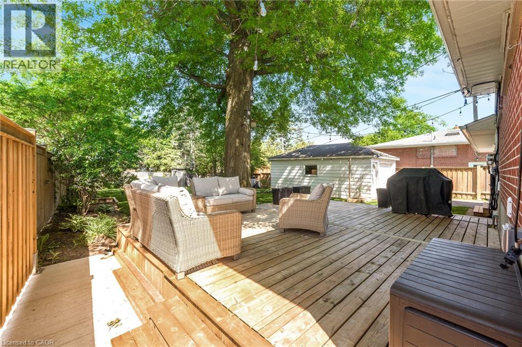 377 Duncombe Drive, Burlington, Ontario  L7L 4M2 - Photo 29 - 40836536
