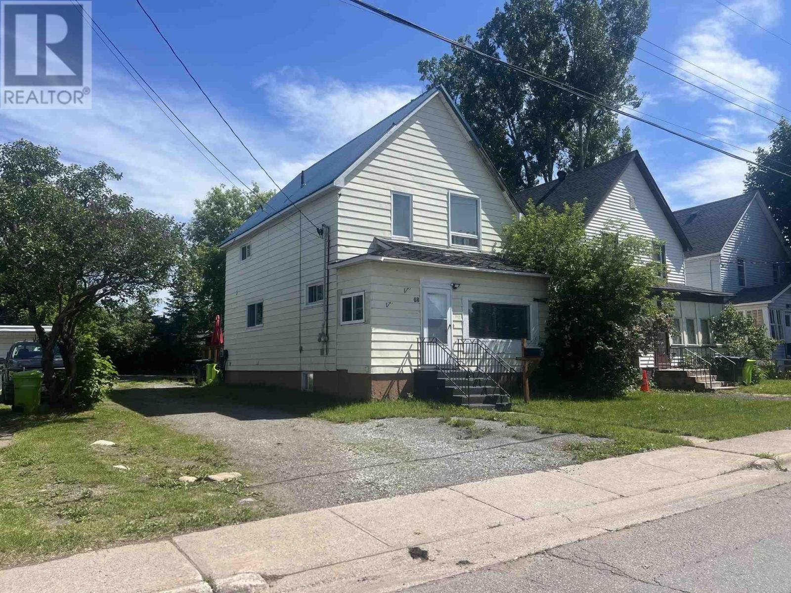 68 Bloor St, Sault Ste. Marie, Ontario  P6C 1H5 - Photo 2 - SM261487