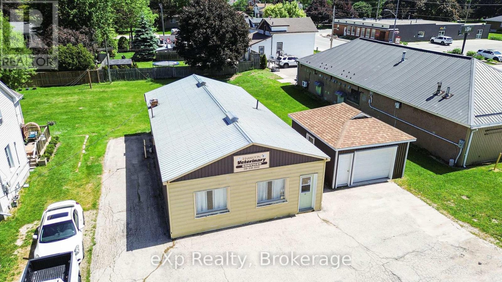 10 QUEEN STREET N, minto, Ontario