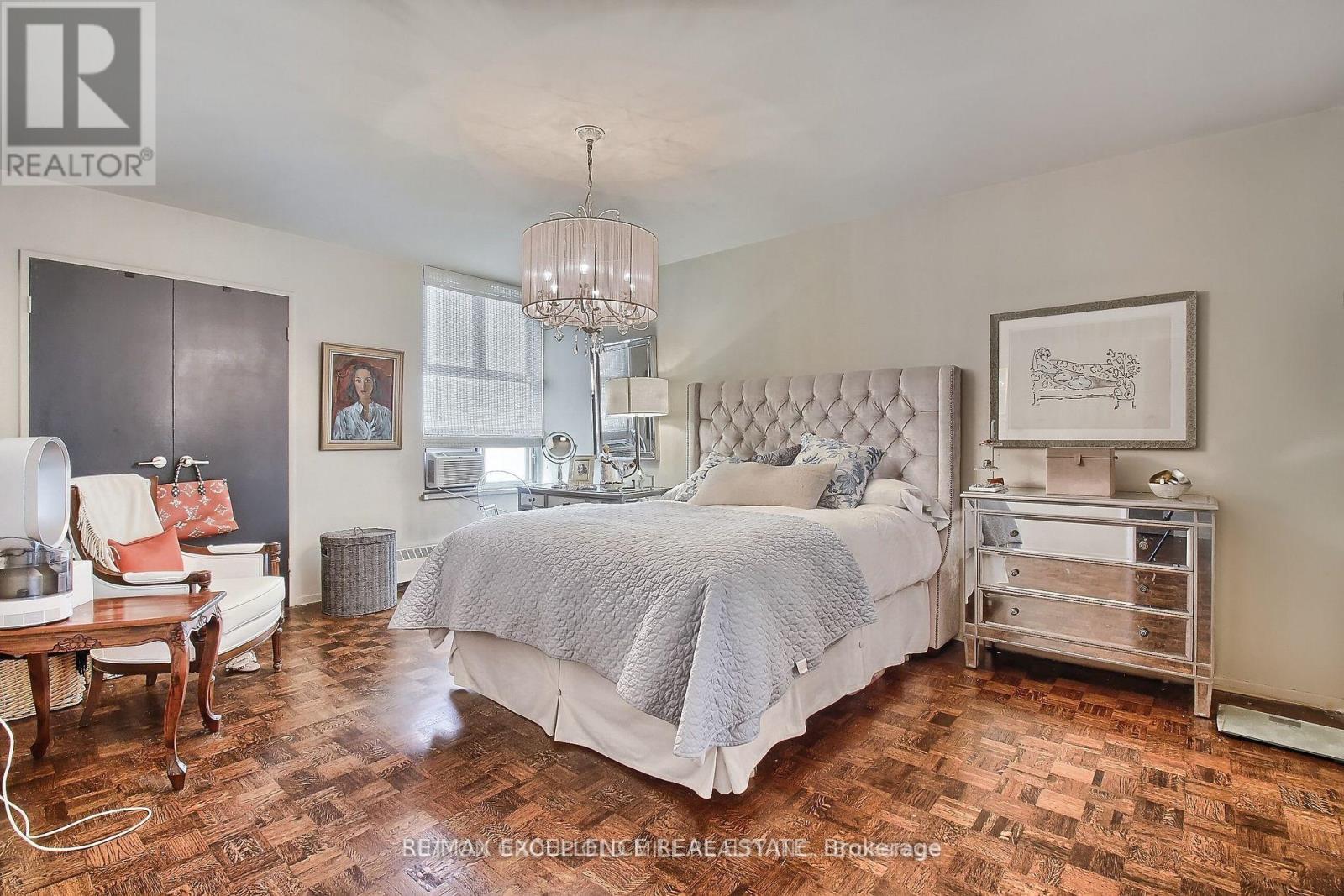1701 - 360 Ridelle Avenue, Toronto, Ontario M6B 1K1 - Photo 10 - W13170348