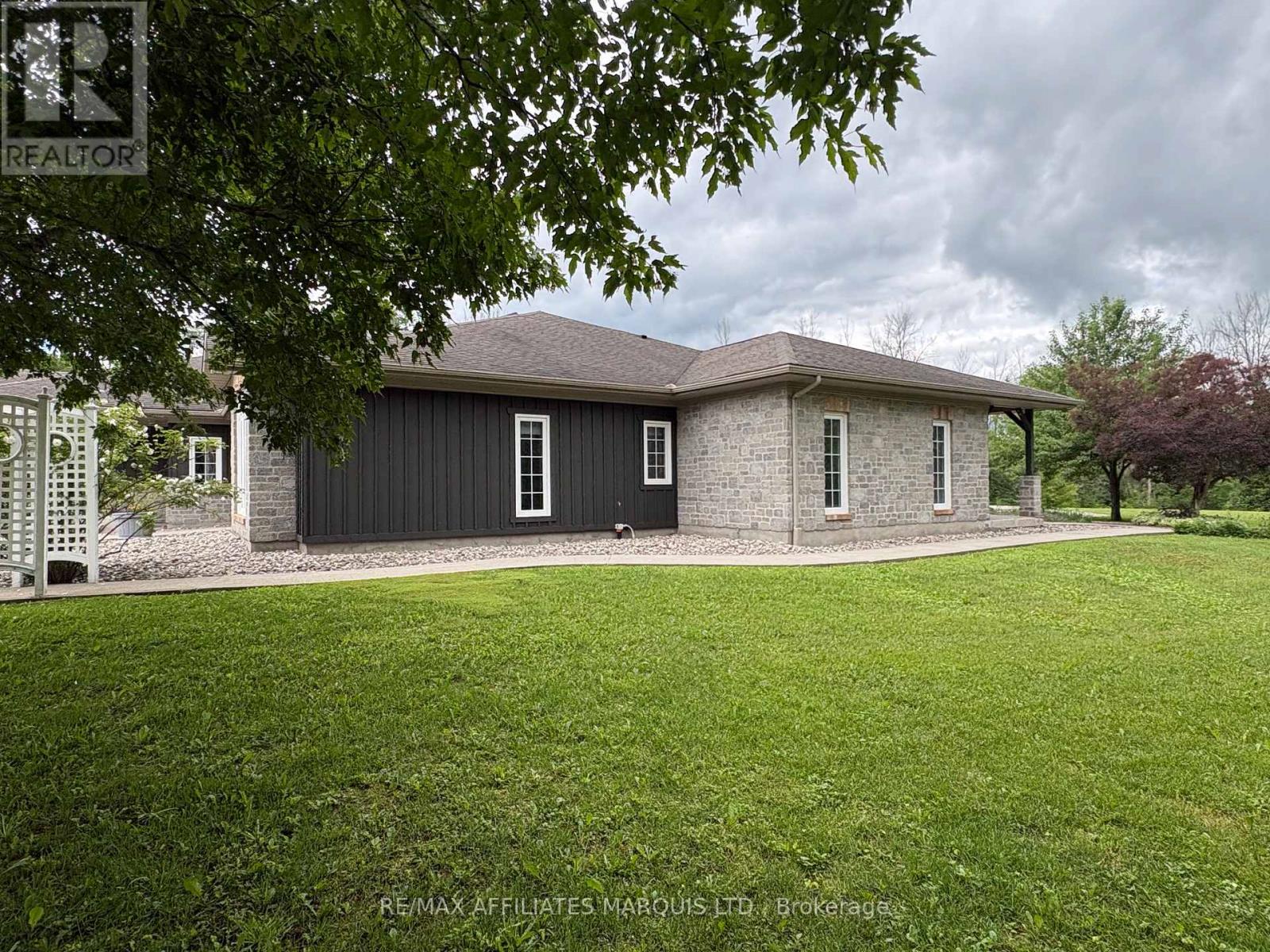 16401 County Rd 2, South Stormont, Ontario  K0C 1P0 - Photo 5 - X13466972