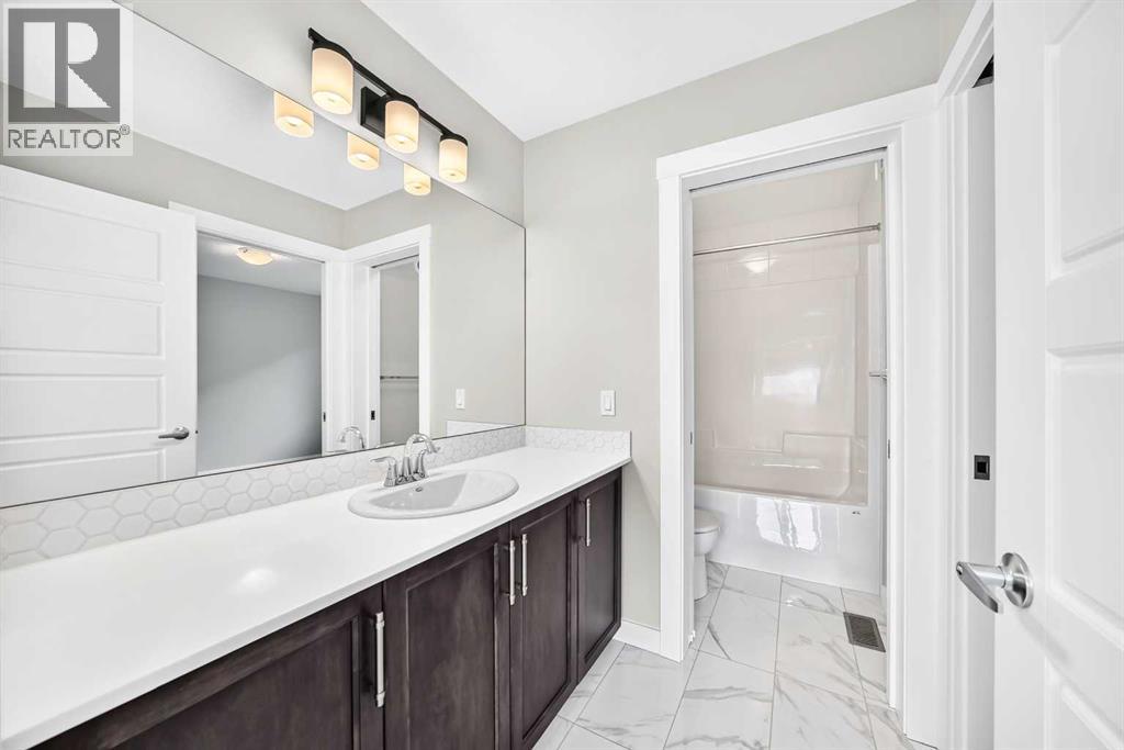 137 Creekside Way Sw, Calgary, Alberta  T2X 4B1 - Photo 39 - A2320891