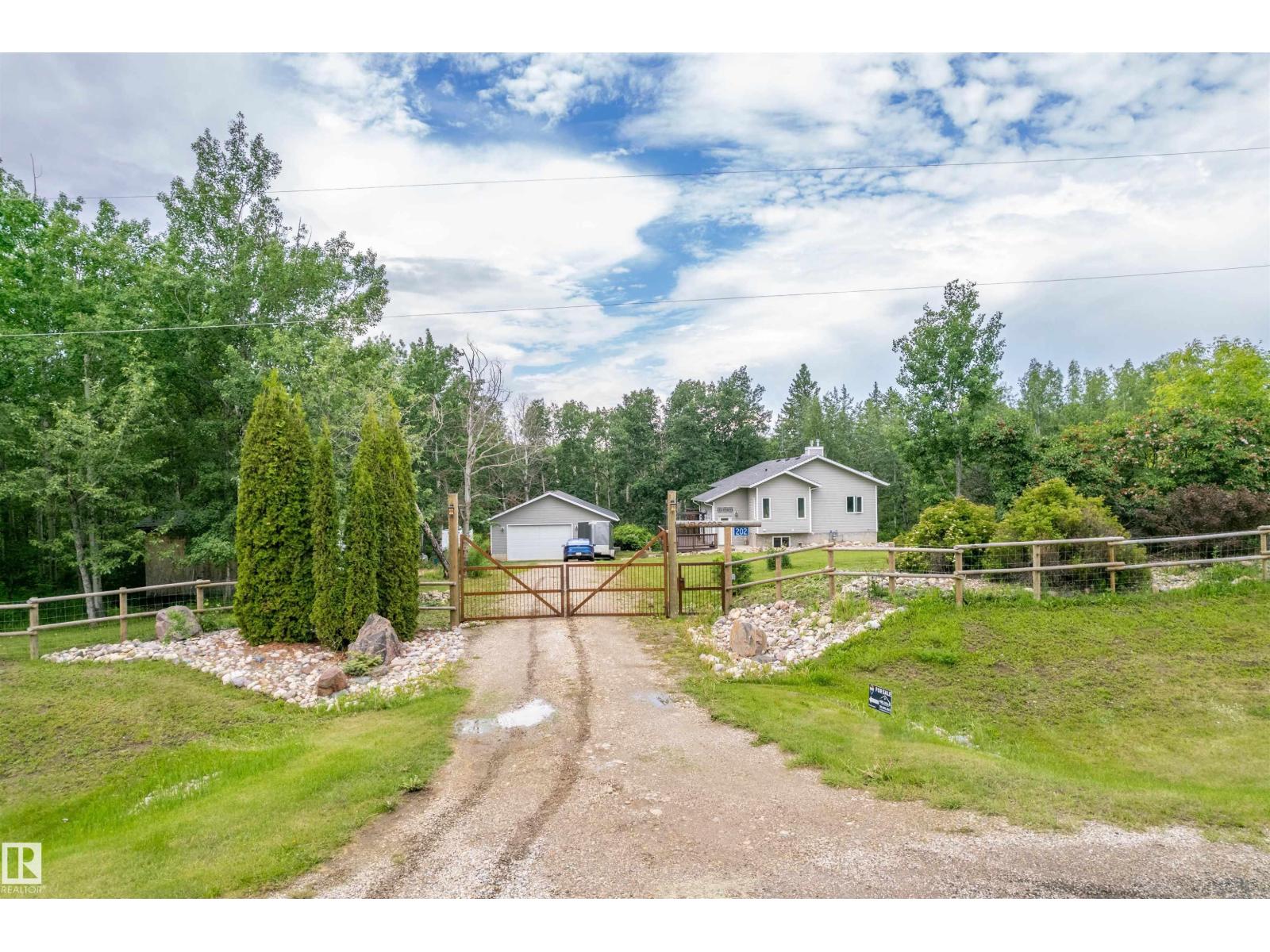 #202 55109 Hwy 777, Rural Lac Ste. Anne County, Alberta  T0E 1V0 - Photo 2 - E4494625