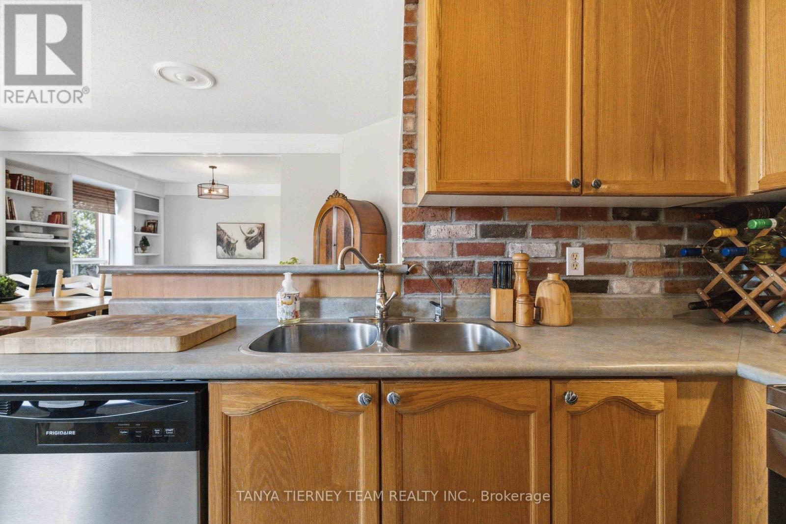 5 Cody Avenue, Whitby, Ontario  L1M 1K8 - Photo 45 - E13466868