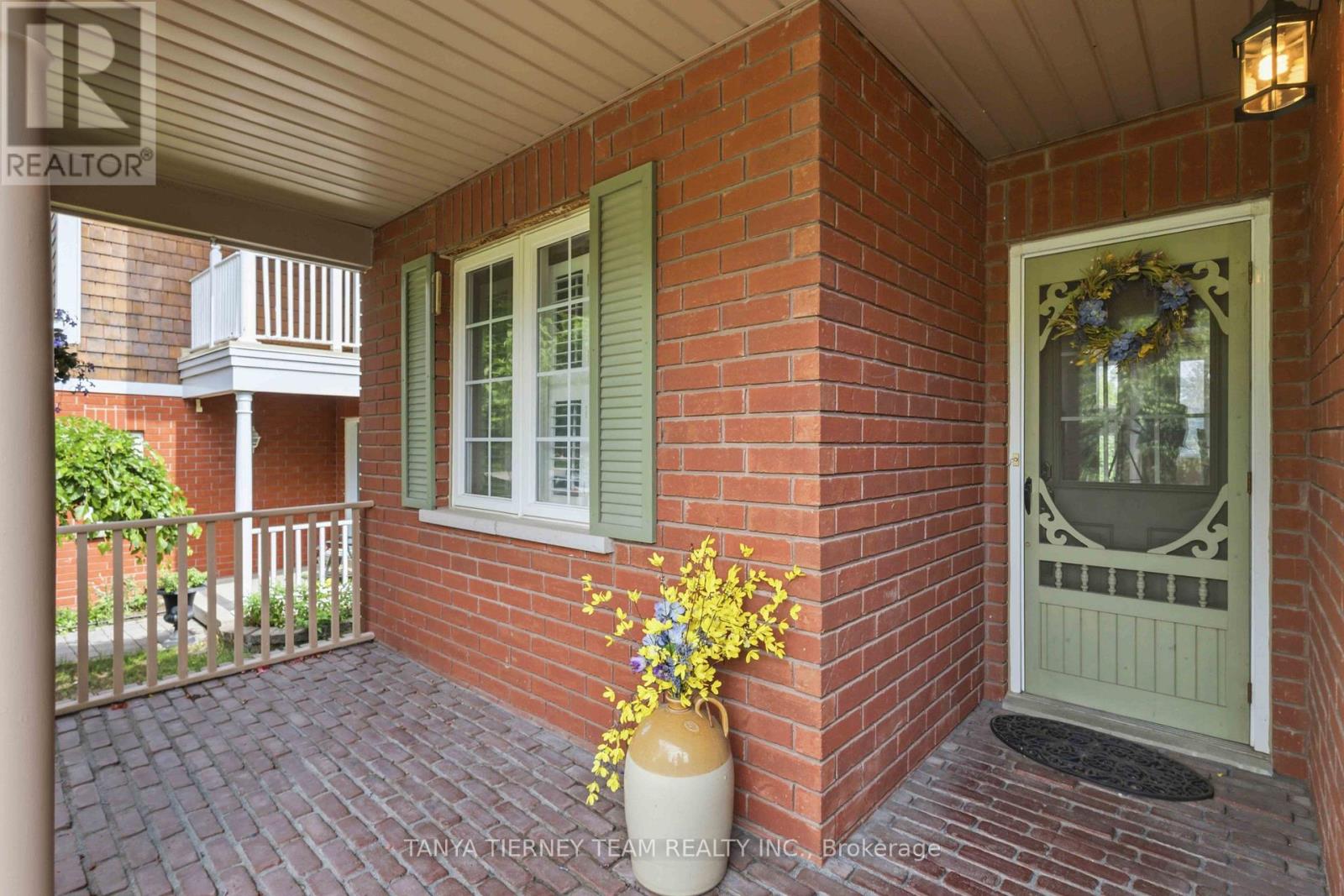 5 Cody Avenue, Whitby, Ontario  L1M 1K8 - Photo 5 - E13466868