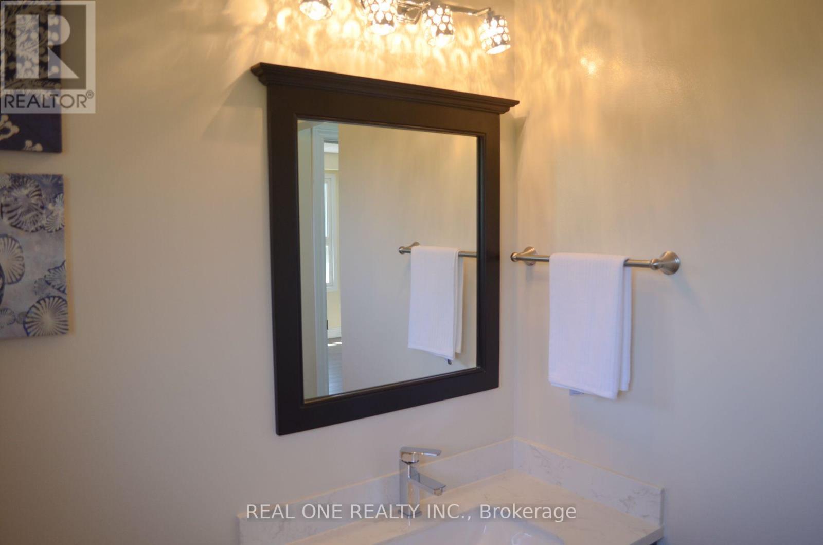 24 Sunburst Square, Toronto, Ontario  M1B 1R5 - Photo 10 - E13466970