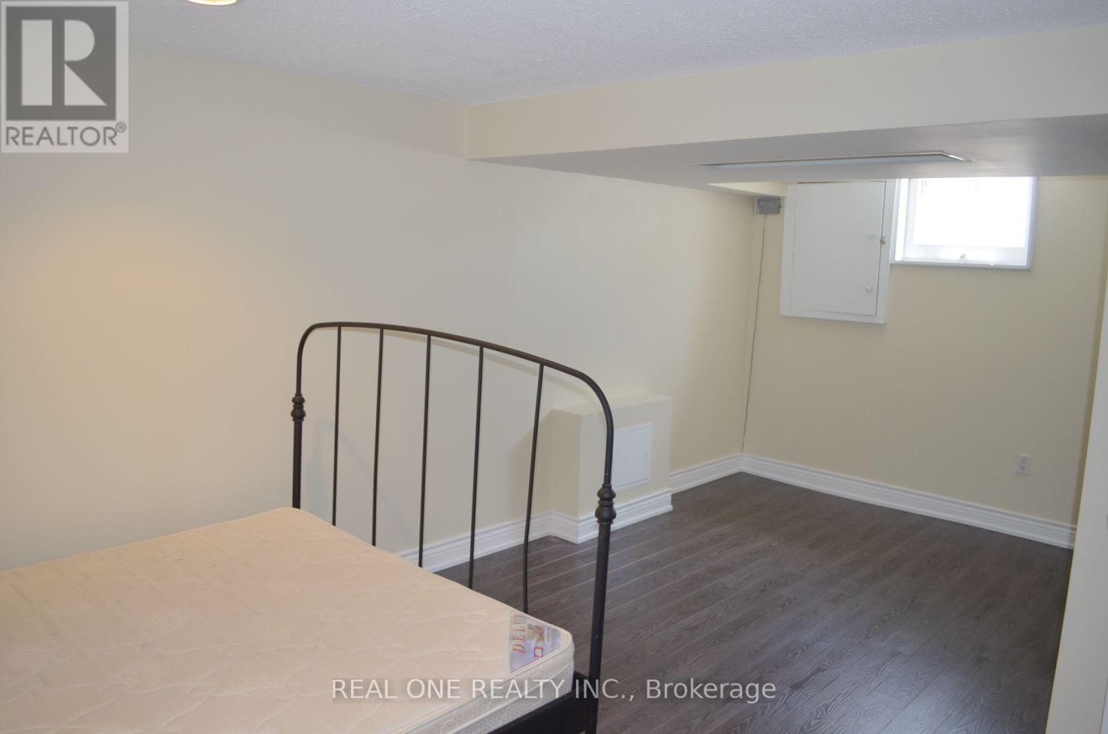 24 Sunburst Square, Toronto, Ontario  M1B 1R5 - Photo 19 - E13466970