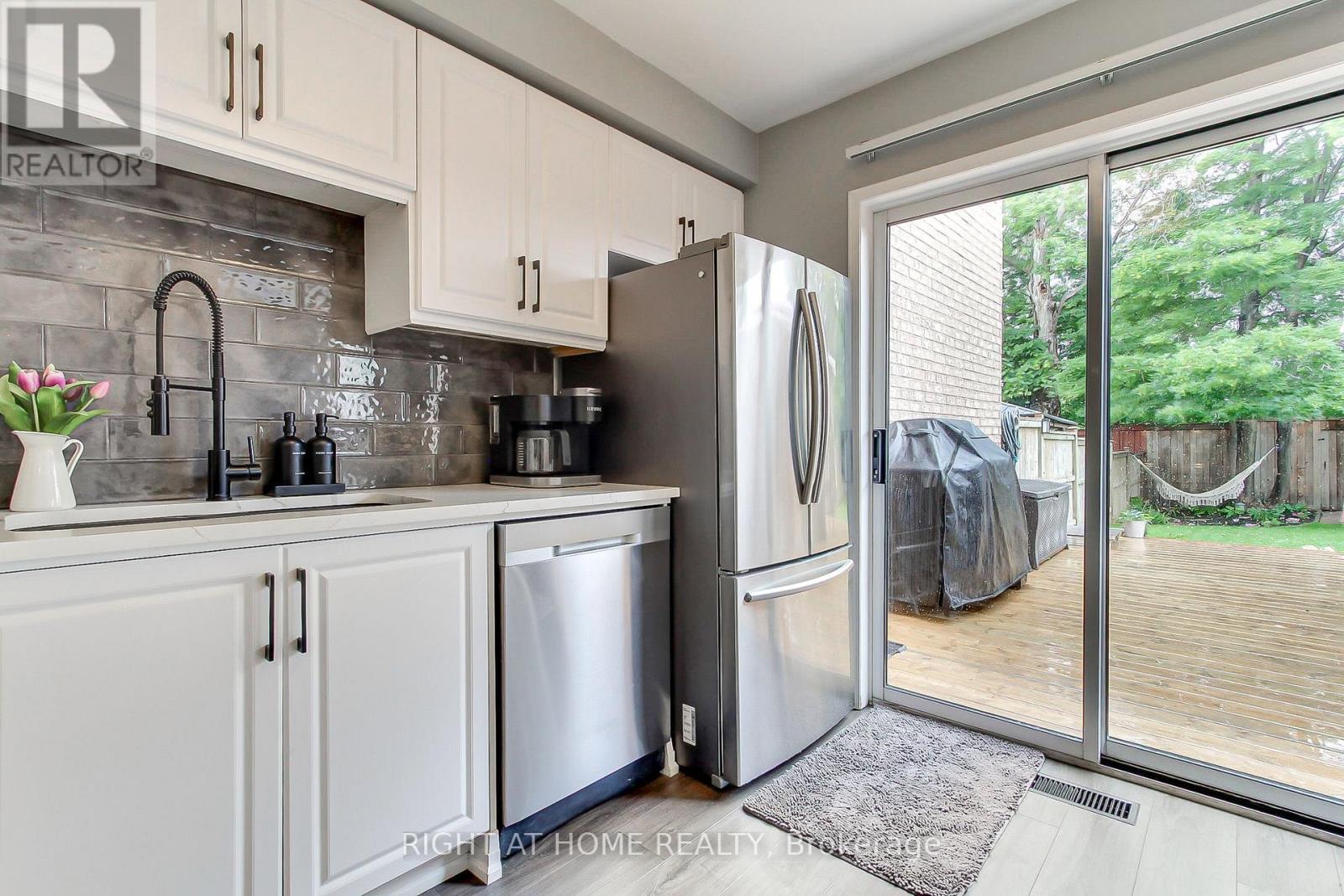 108 Gadwall Avenue, Barrie (Painswick South), Ontario  L4N 8X3 - Photo 19 - S13466658