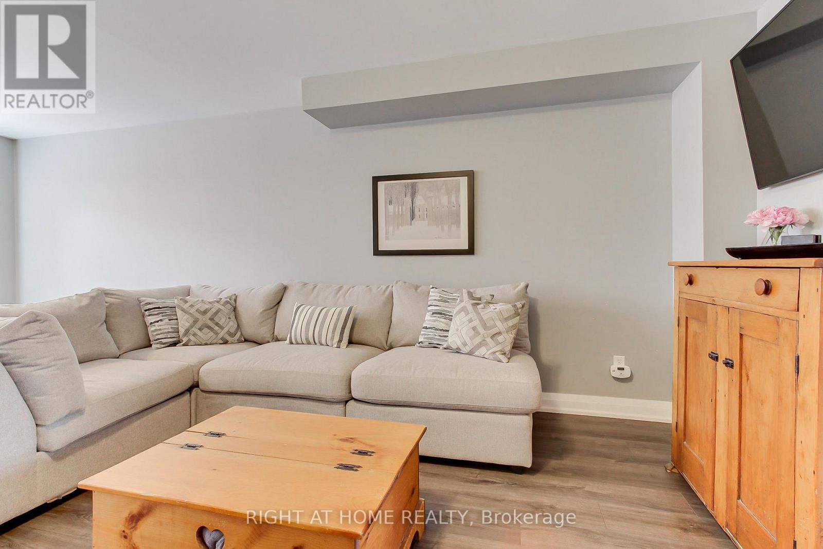 108 Gadwall Avenue, Barrie (Painswick South), Ontario  L4N 8X3 - Photo 9 - S13466658