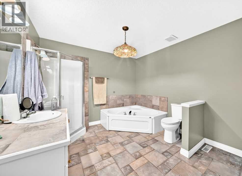 672 Killarney Glen Court Sw, Calgary, Alberta  T3E 7H4 - Photo 18 - A2322269
