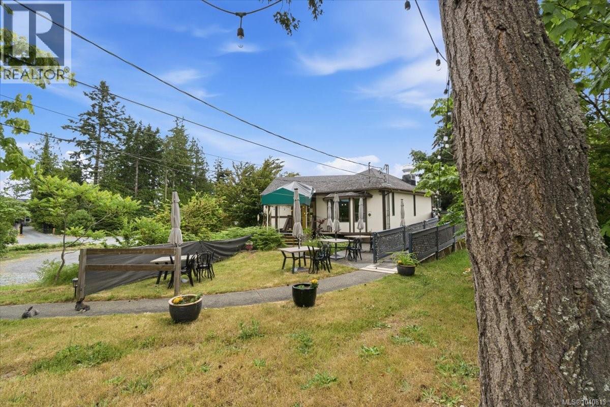 7143 Caillet Rd, Lantzville, British Columbia  V0R 2H0 - Photo 5 - 1040813