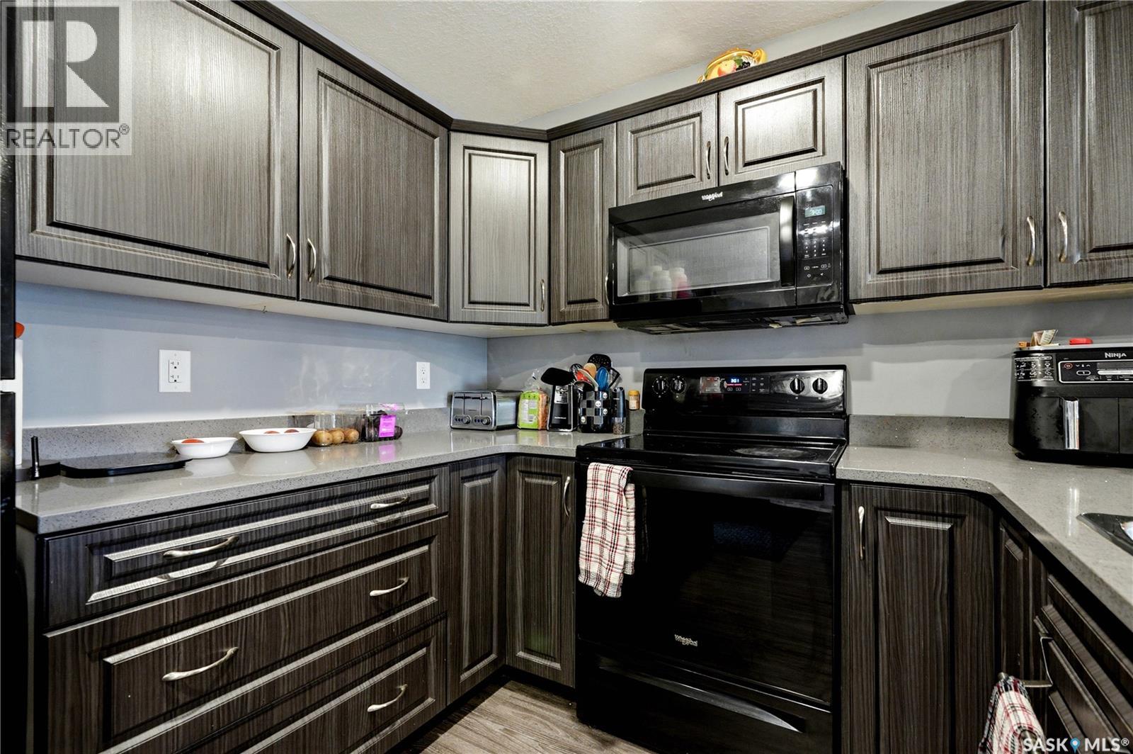 618 110 Akhtar Bend, Saskatoon, Saskatchewan S7W 0B8 - Photo 12 - SK040049