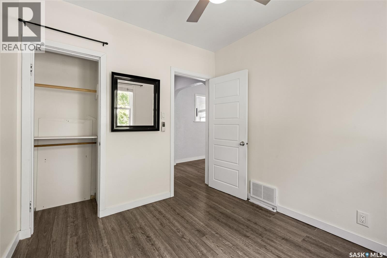 2167 Lindsay Street, Regina, Saskatchewan  S4N 3C1 - Photo 11 - SK039991