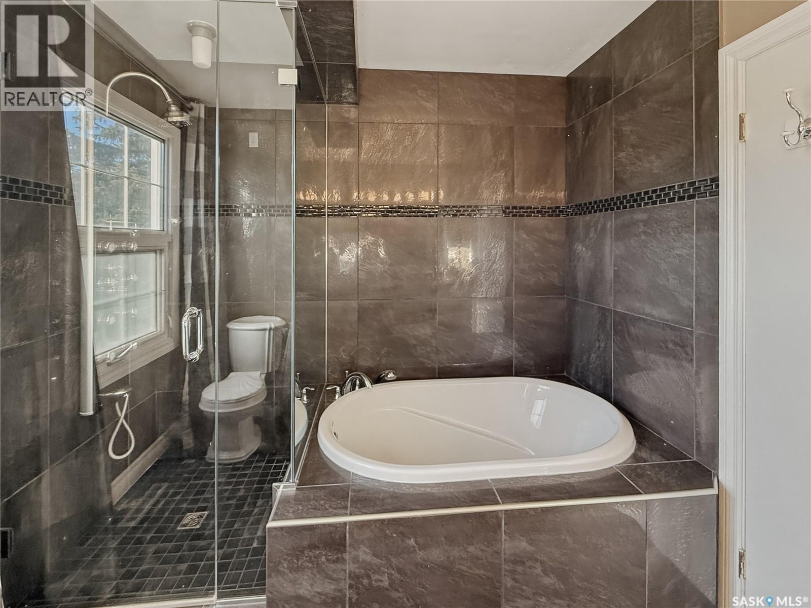 940 9th Avenue Ne, Swift Current, Saskatchewan  S9H 2S9 - Photo 26 - SK039782