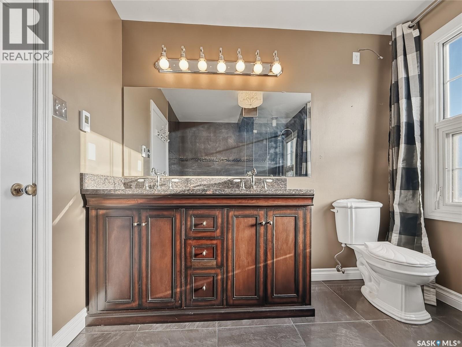 940 9th Avenue Ne, Swift Current, Saskatchewan  S9H 2S9 - Photo 27 - SK039782