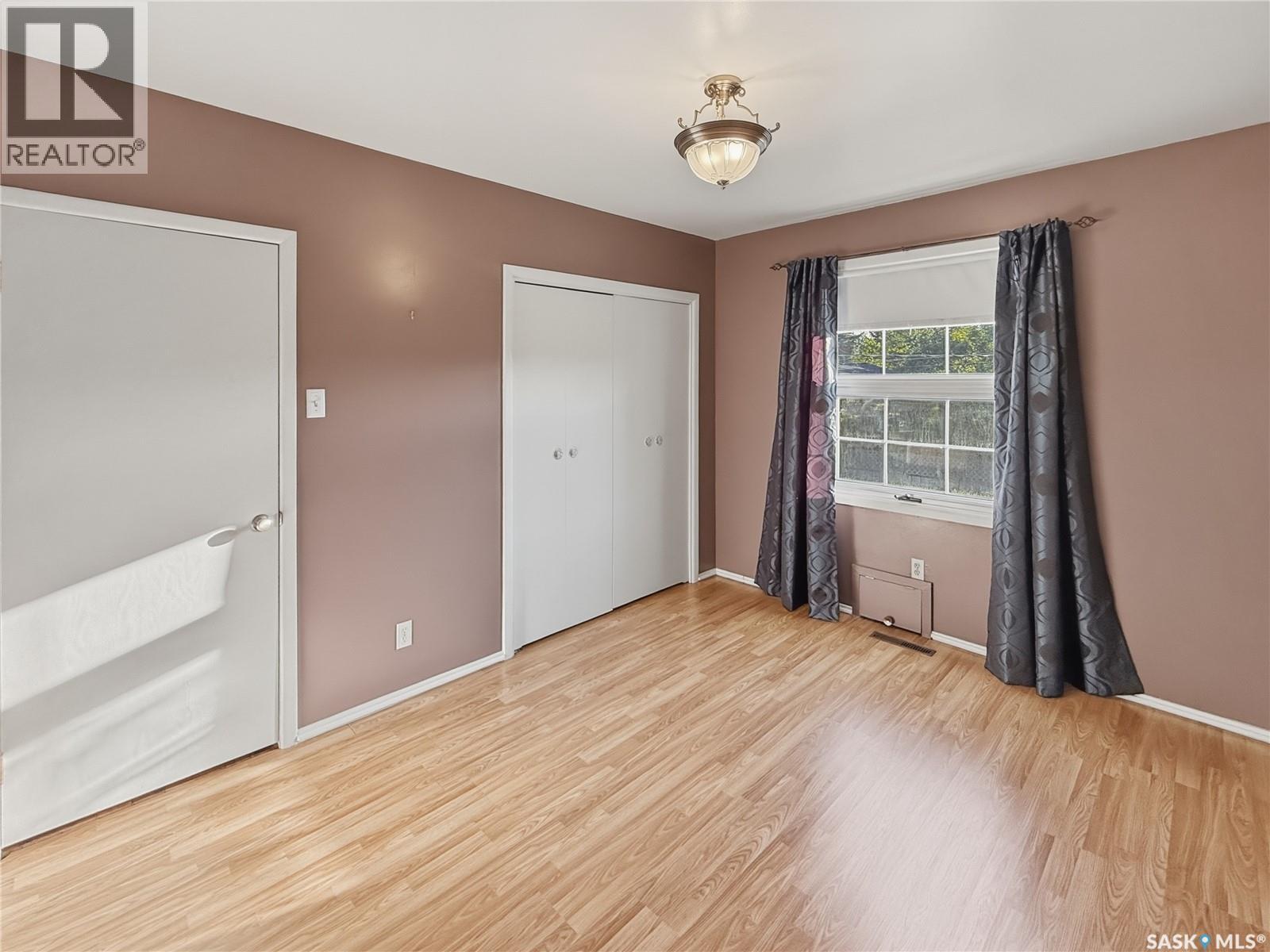 940 9th Avenue Ne, Swift Current, Saskatchewan  S9H 2S9 - Photo 28 - SK039782