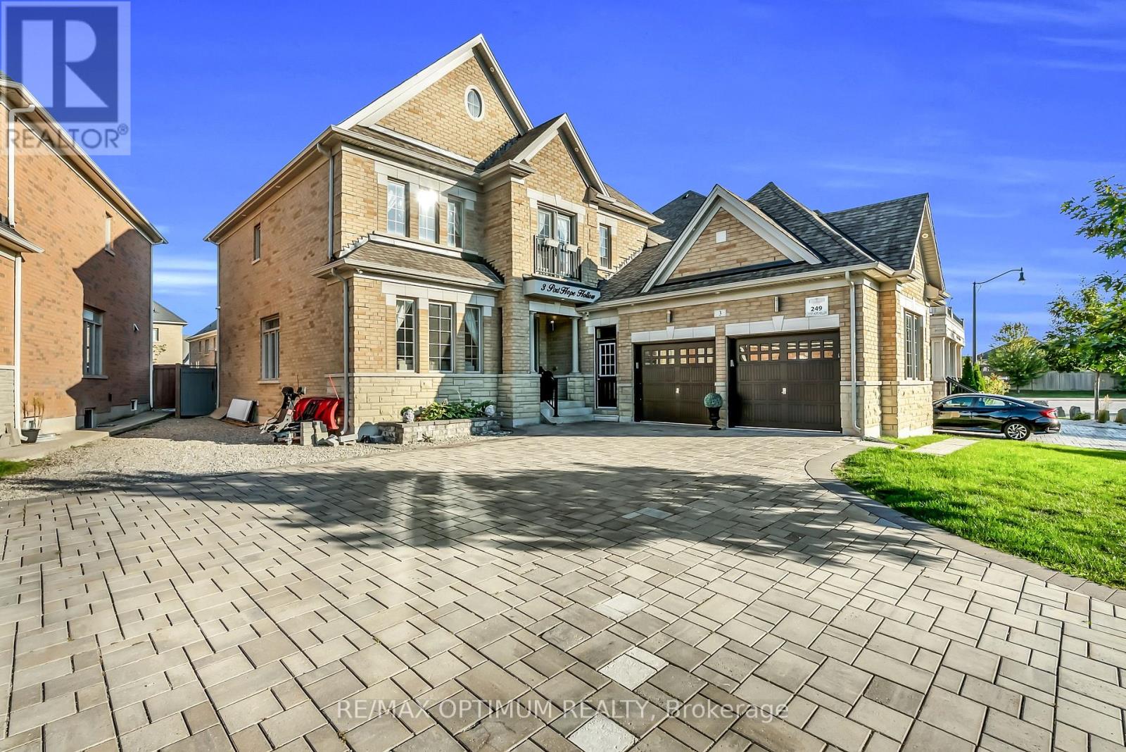 3 Port Hope Hollow, Brampton, Ontario  L6Y 2Y9 - Photo 2 - W13466662