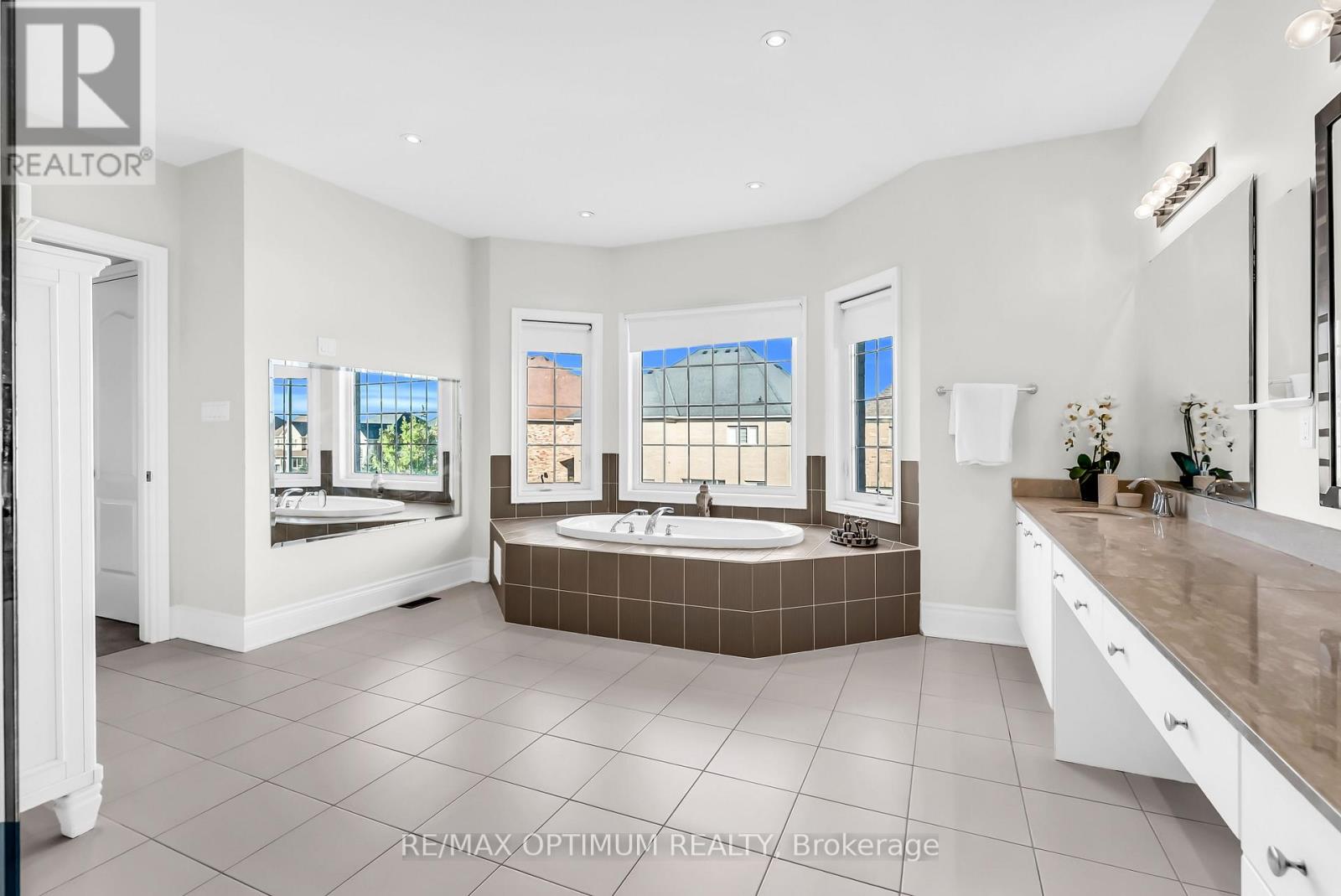 3 Port Hope Hollow, Brampton, Ontario  L6Y 2Y9 - Photo 23 - W13466662