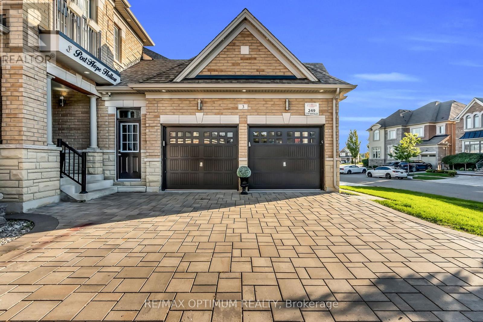 3 Port Hope Hollow, Brampton, Ontario  L6Y 2Y9 - Photo 4 - W13466662