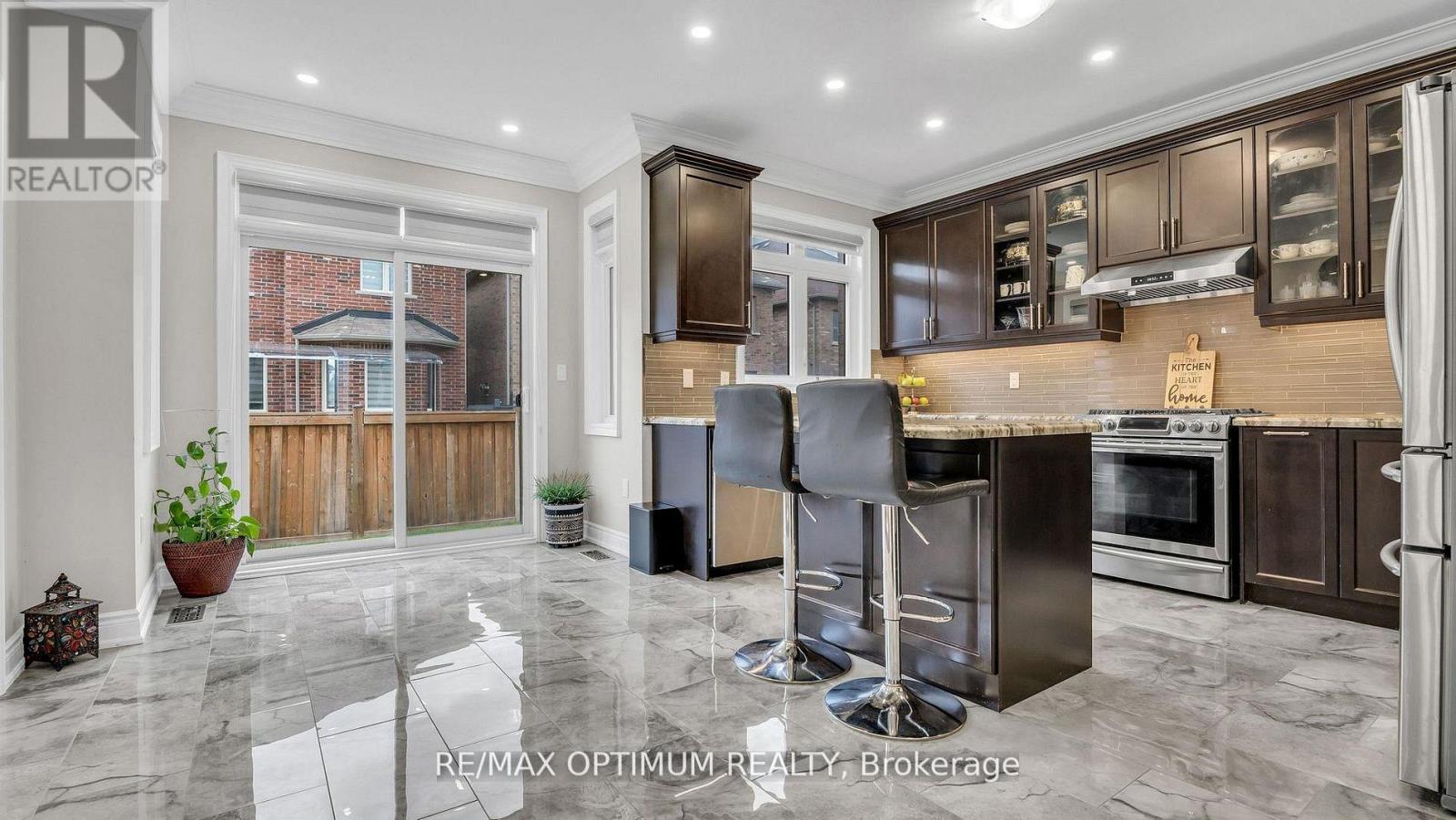 30 Wheatberry Crescent, Brampton, Ontario  L6R 4A1 - Photo 17 - W13466824