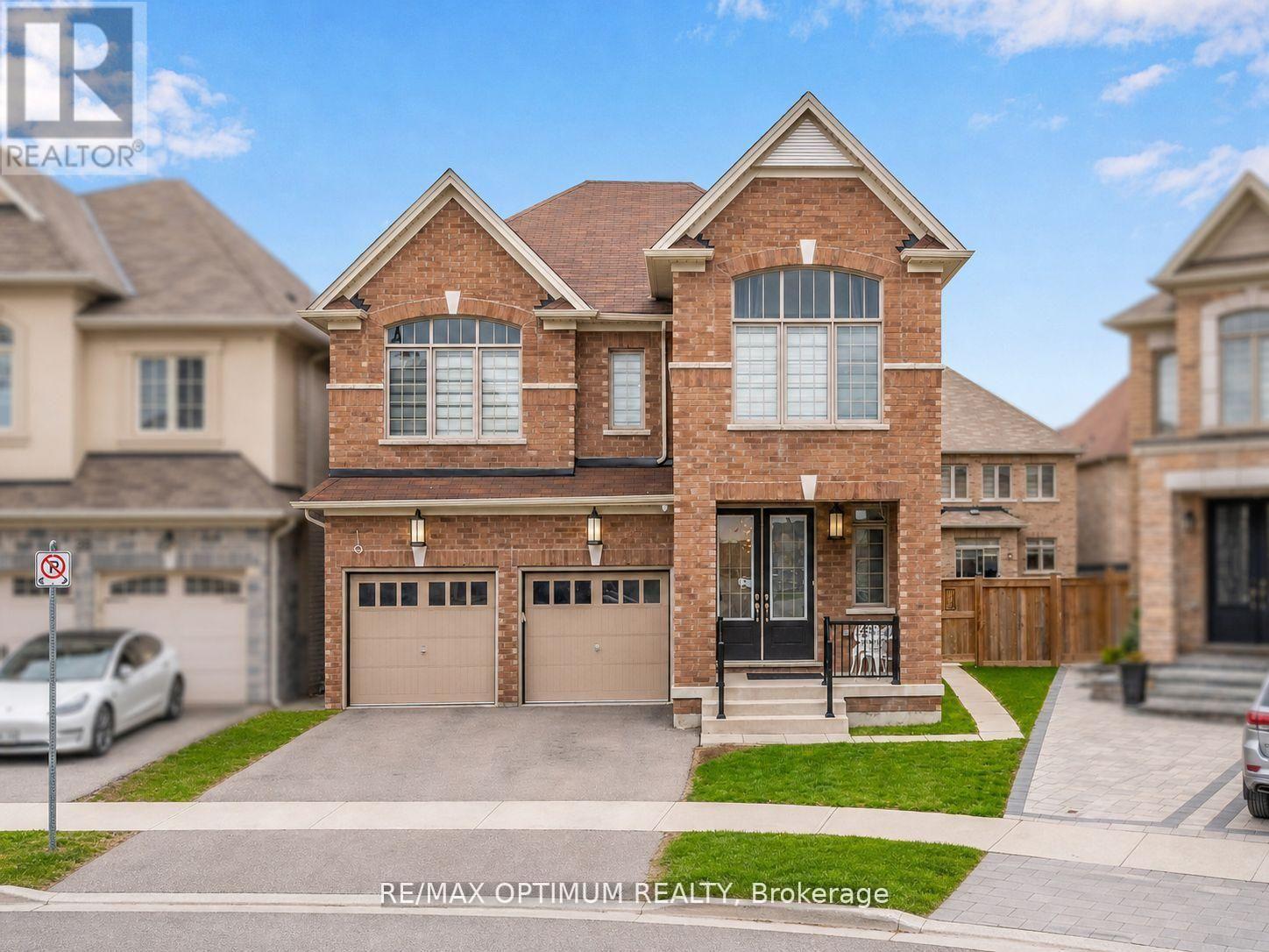 30 Wheatberry Crescent, Brampton, Ontario  L6R 4A1 - Photo 2 - W13466824