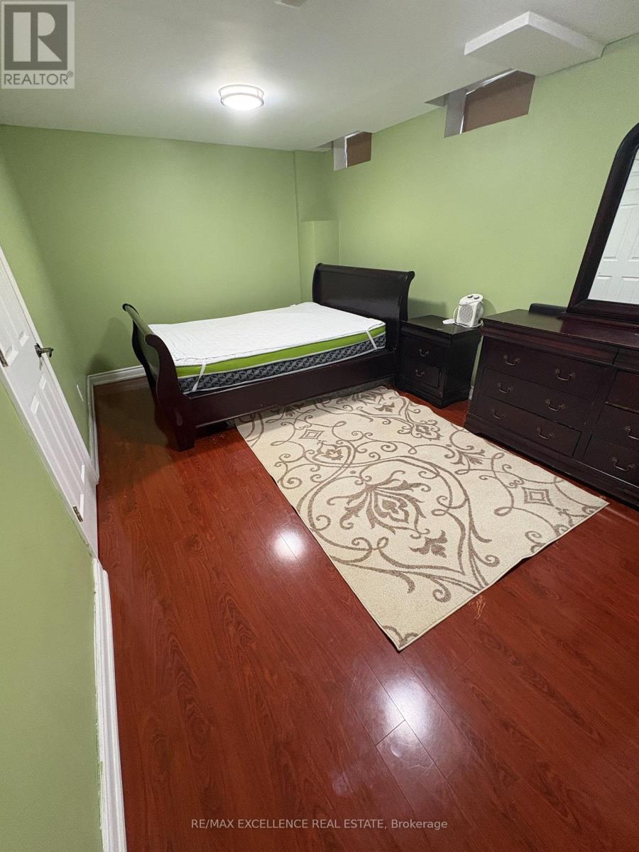 11 NAPERTON DRIVE, Brampton, Ontario