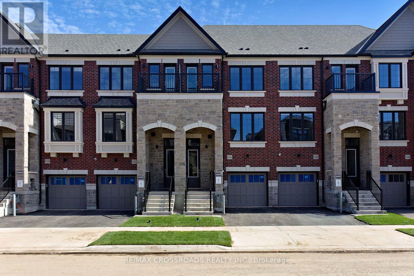 1344 KOBZAR DRIVE, Oakville, Ontario