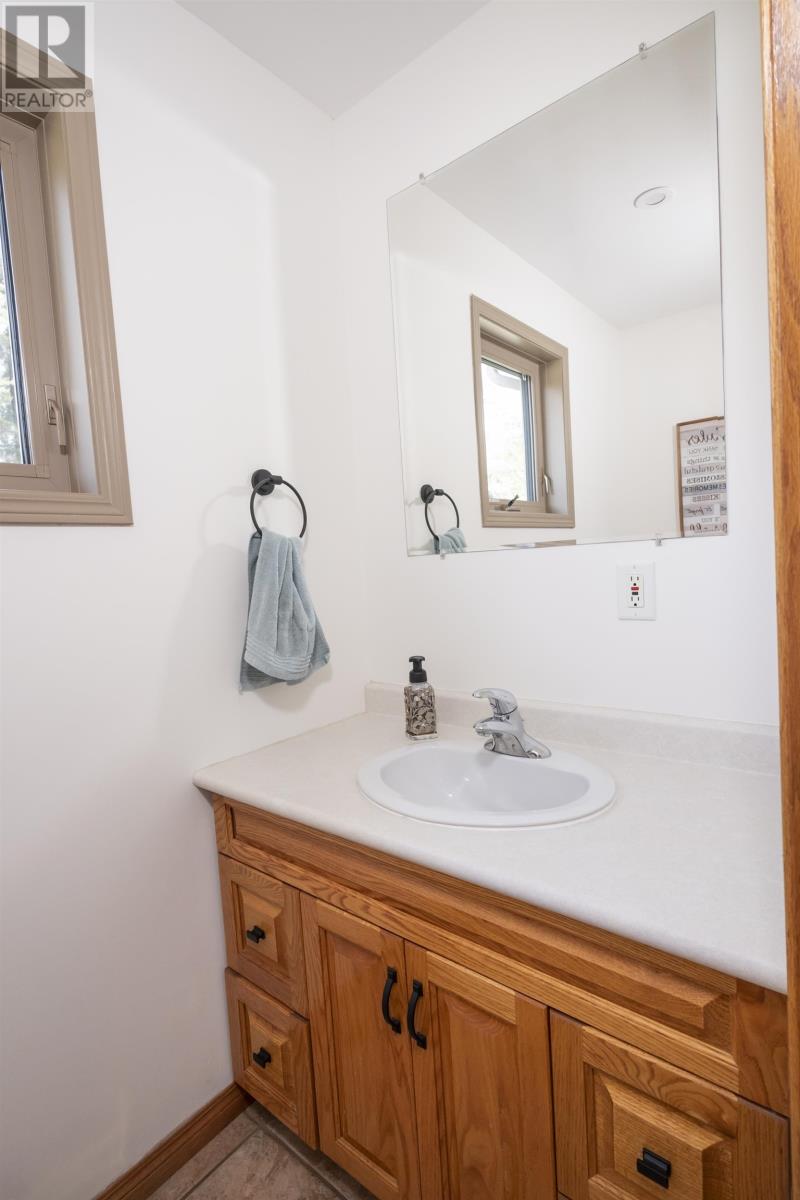 2169 Lacewood Dr, Thunder Bay, Ontario  P7K 1C4 - Photo 25 - TB2601593